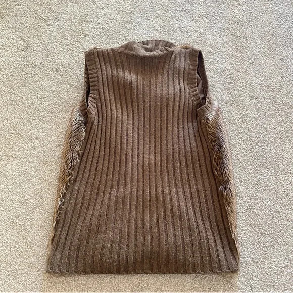 89th & Madison Y2K Vintage Faux Fur Brown Knit Collared Vest - Picture 9 of 11